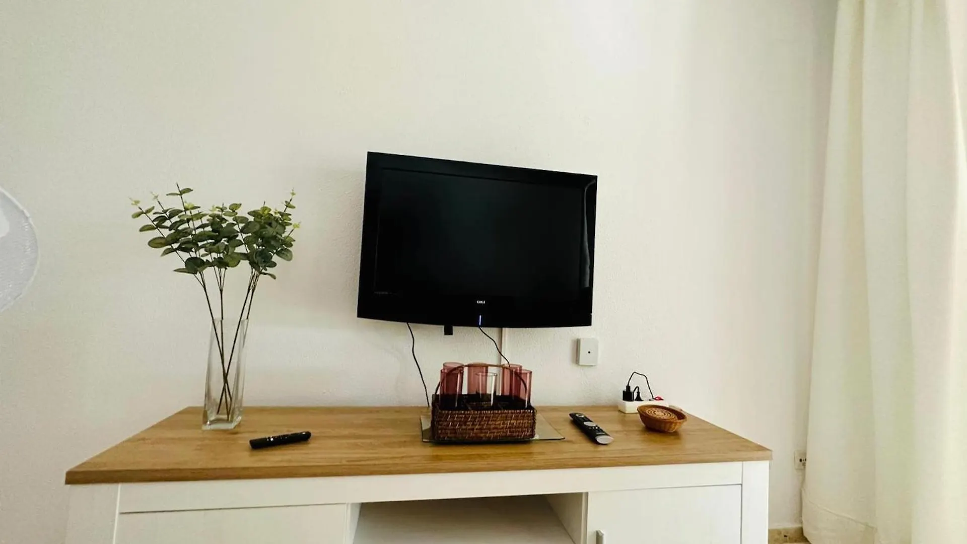 Avenida Portugal Con Ascensor Grupo Ac Gestion Apartment Cadiz Spain
